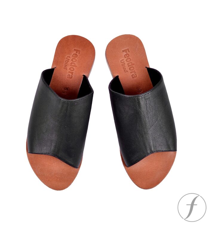 BAN SANDALS - BLACK